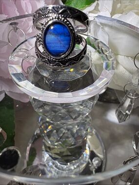 Blue Stone Oval Ring. A vibrant heus of Blues. One of a kind.